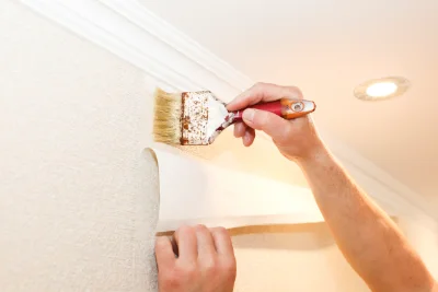 Pose de papier peint à Enval — revêtements muraux et toiles de verre